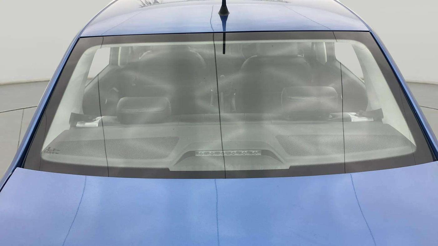 2017 Volkswagen Ameo TRENDLINE 1.5L, Diesel, Manual, 48,196 km, Rear Windshield