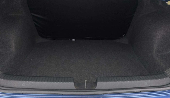 2017 Volkswagen Ameo TRENDLINE 1.5L, Diesel, Manual, 48,006 km, Boot Inside