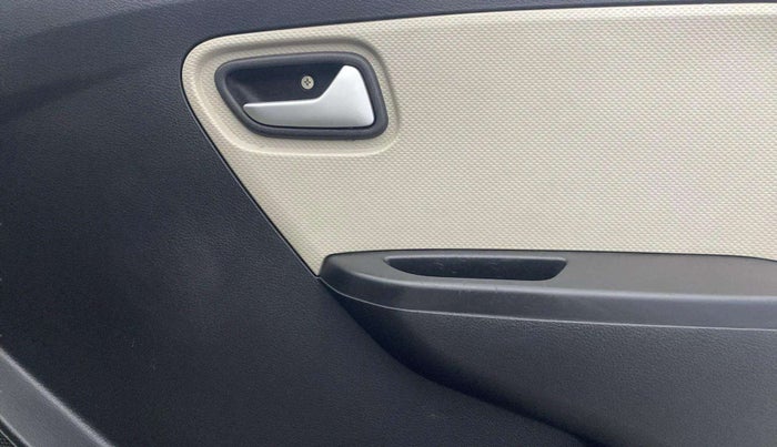 2021 Maruti Alto VXI, Petrol, Manual, 43,877 km, Driver Side Door Panels Control