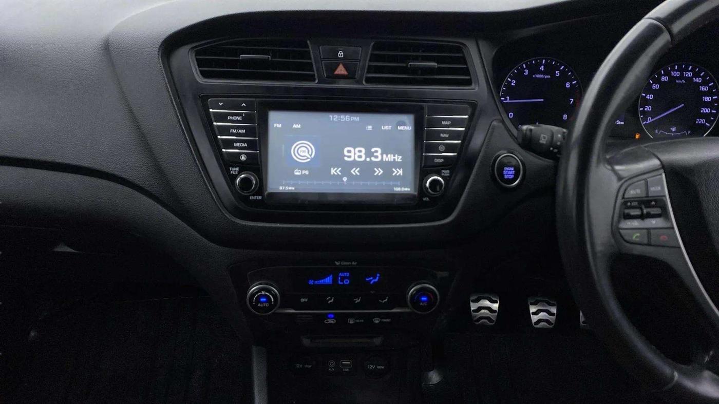 2017 Hyundai i20 Active 1.2 SX, Petrol, Manual, 71,748 km, Air Conditioner