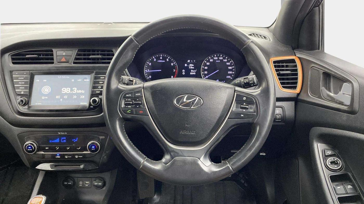 2017 Hyundai i20 Active 1.2 SX, Petrol, Manual, 71,748 km, Steering Wheel Close Up