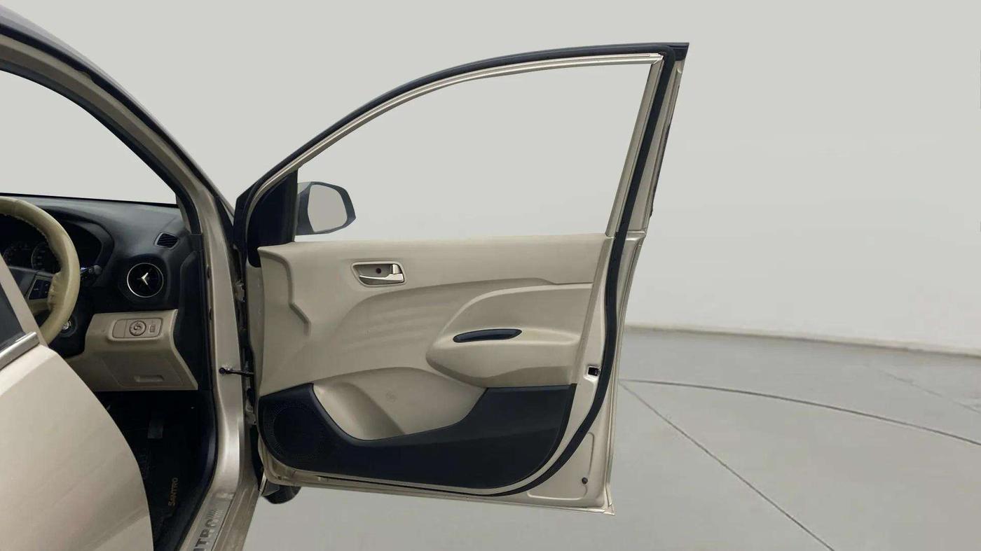 2019 Hyundai NEW SANTRO SPORTZ AMT, Petrol, Automatic, 20,983 km, RHS Front Door