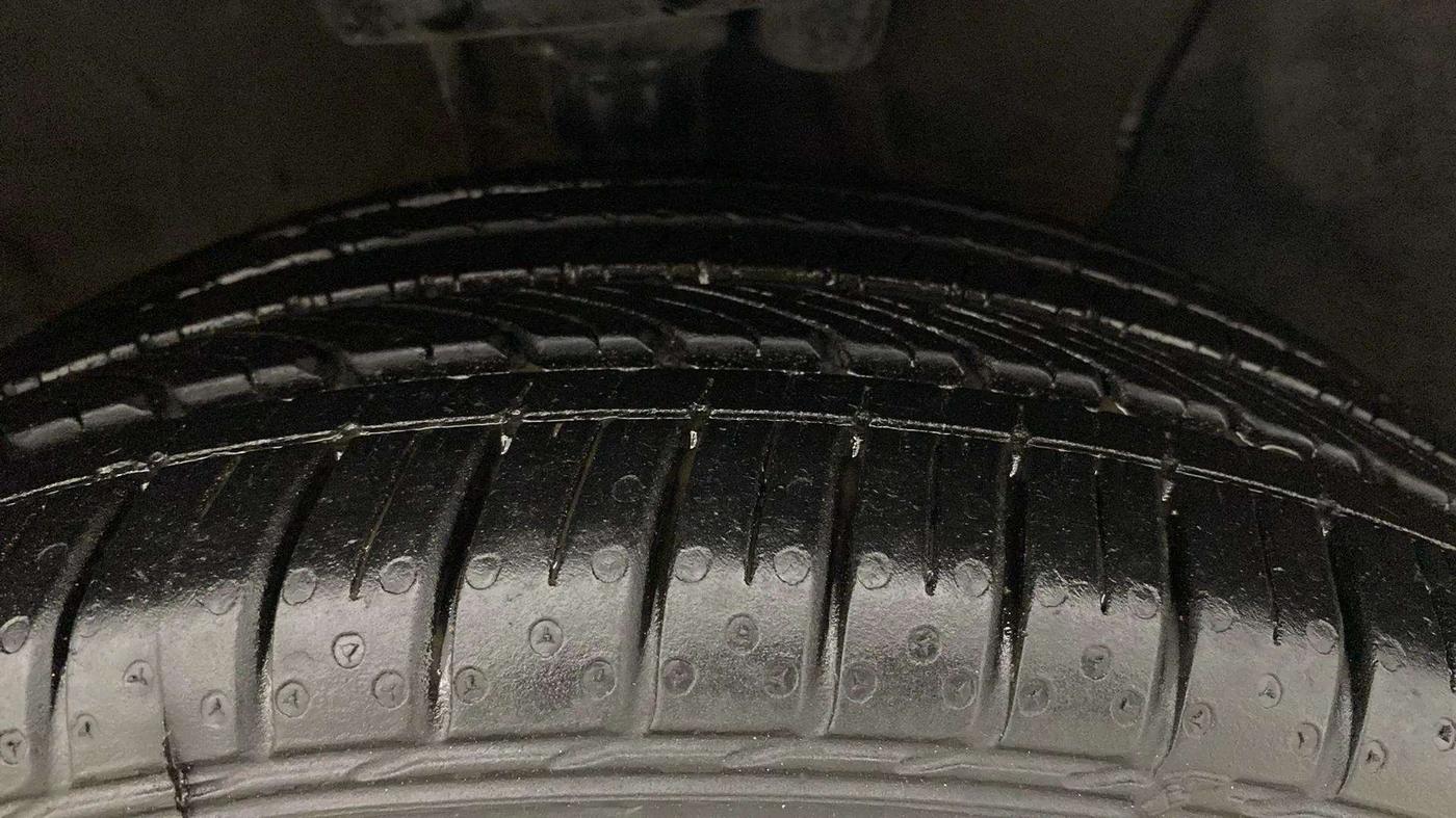 2018 Hyundai Verna 1.6 VTVT SX, Petrol, Manual, 19,421 km, Right Front Tyre Tread