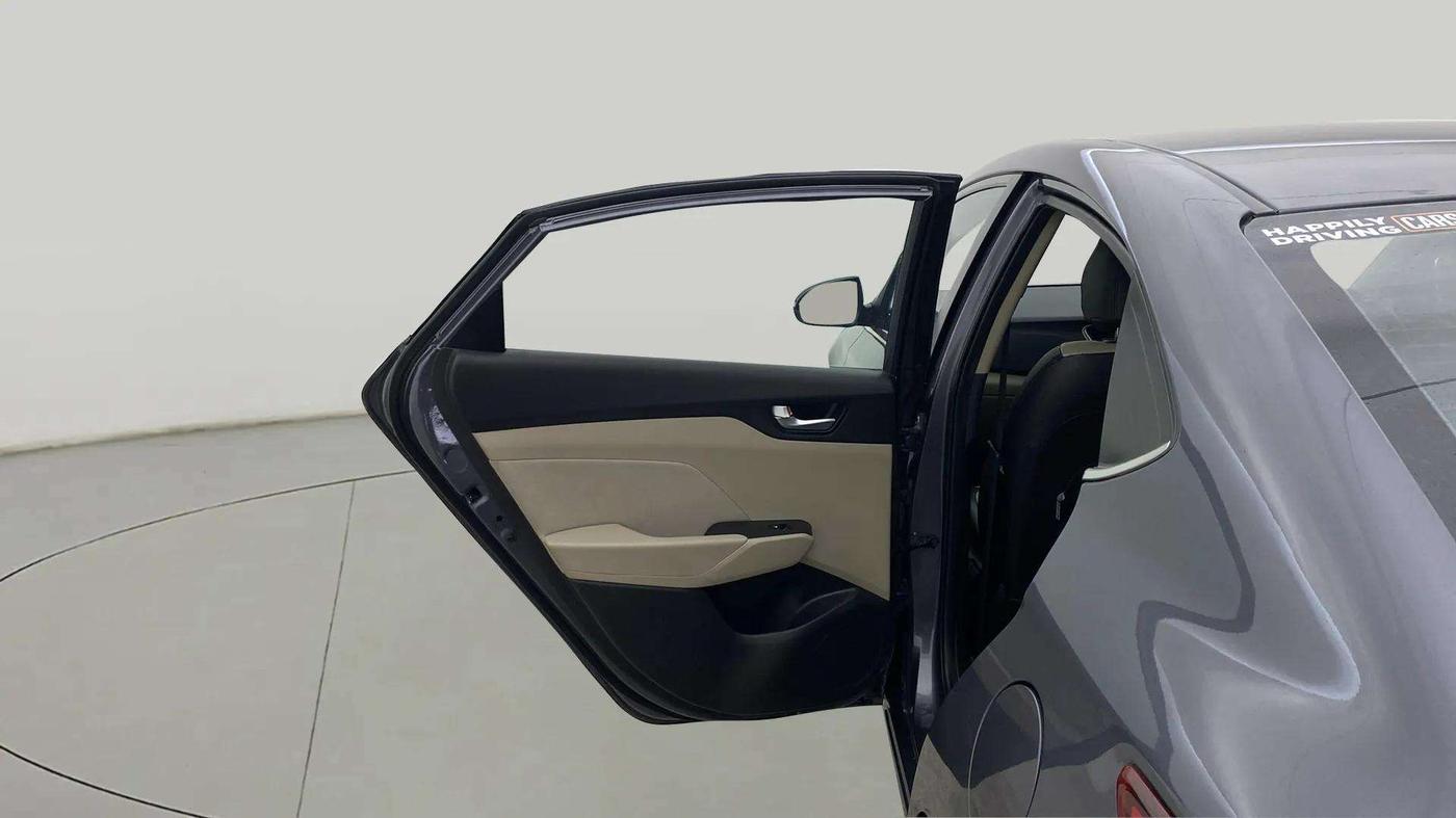 2018 Hyundai Verna 1.6 VTVT SX, Petrol, Manual, 19,421 km, LHS Rear Door