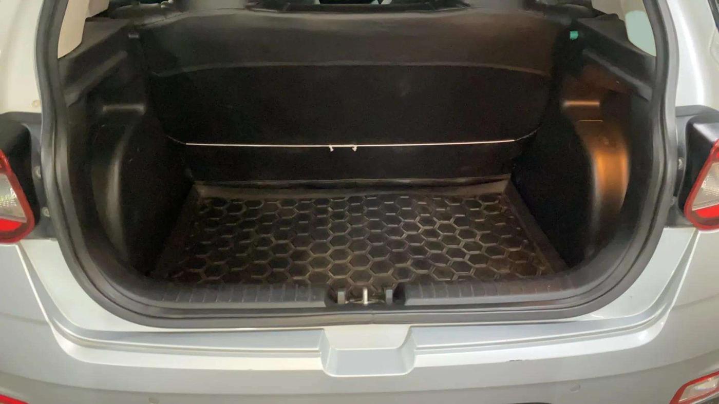 2020 Hyundai VENUE S 1.2, Petrol, Manual, 65,681 km, Boot Inside