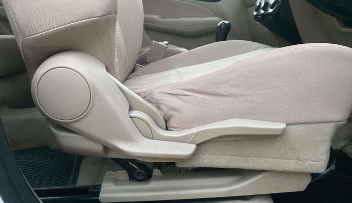 2018 Maruti Dzire VXI, Petrol, Manual, 66,547 km, Driver Side Adjustment Panel