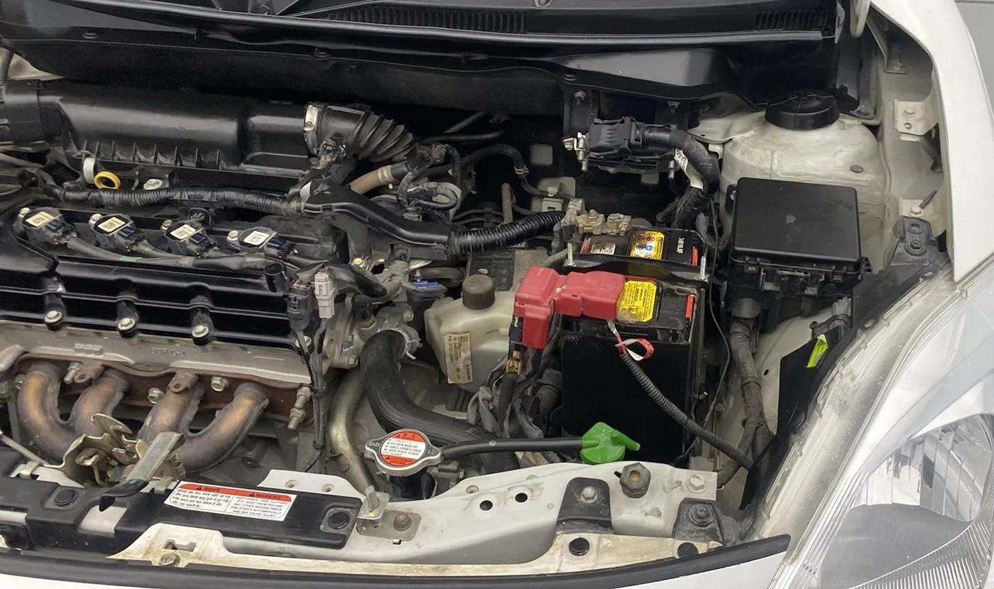 2021 Maruti Swift ZXI AMT, Petrol, Automatic, 40,152 km, Engine View - Left