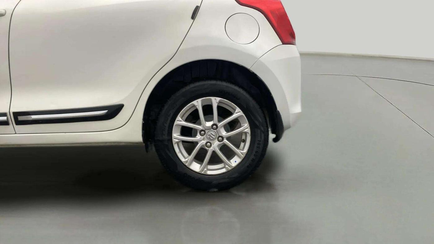 2021 Maruti Swift ZXI AMT, Petrol, Automatic, 40,152 km, Left Rear Wheel