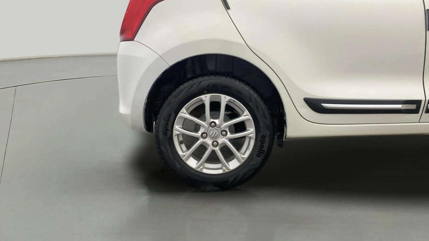 2021 Maruti Swift ZXI AMT, Petrol, Automatic, 40,152 km, Right Rear Wheel