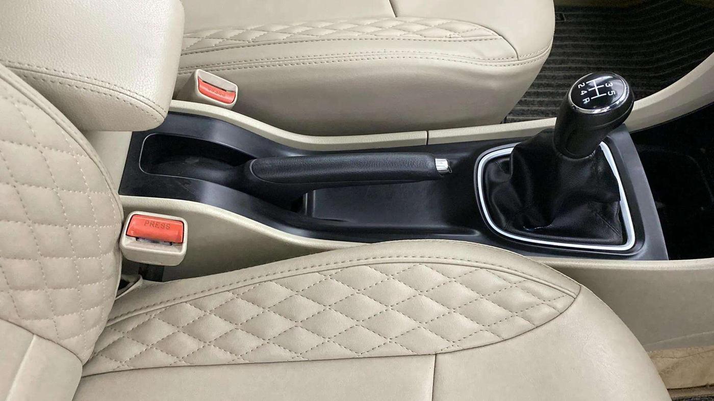 2020 Maruti Ciaz DELTA 1.5 SHVS MT PETROL, Petrol, Manual, 41,980 km, Gear Lever