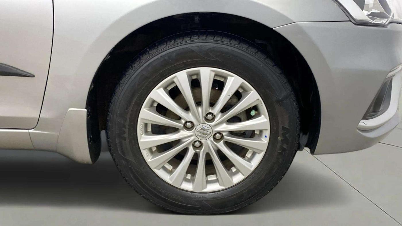 2020 Maruti Ciaz DELTA 1.5 SHVS MT PETROL, Petrol, Manual, 41,980 km, Right Front Wheel