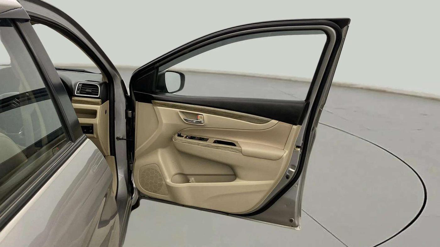 2020 Maruti Ciaz DELTA 1.5 SHVS MT PETROL, Petrol, Manual, 41,980 km, RHS Front Door