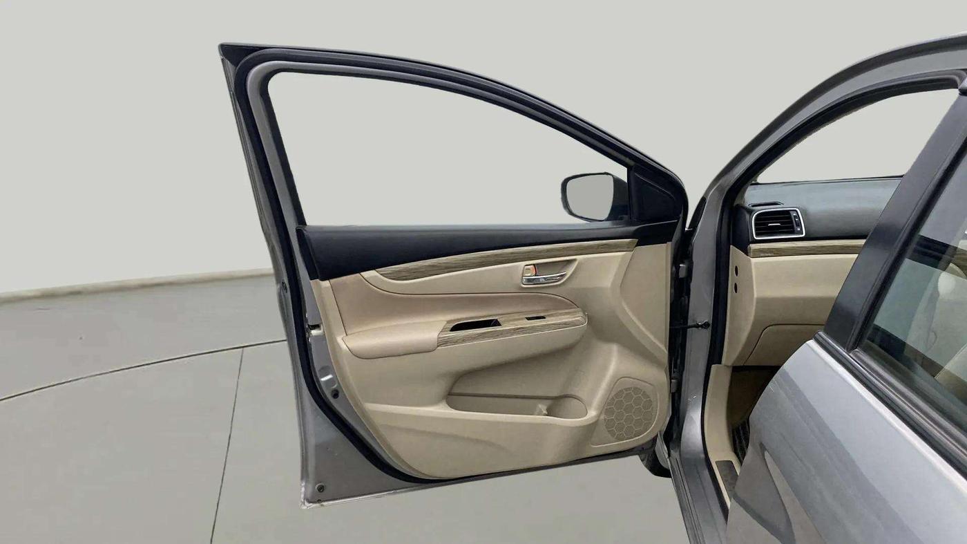 2020 Maruti Ciaz DELTA 1.5 SHVS MT PETROL, Petrol, Manual, 41,980 km, LHS Front Door