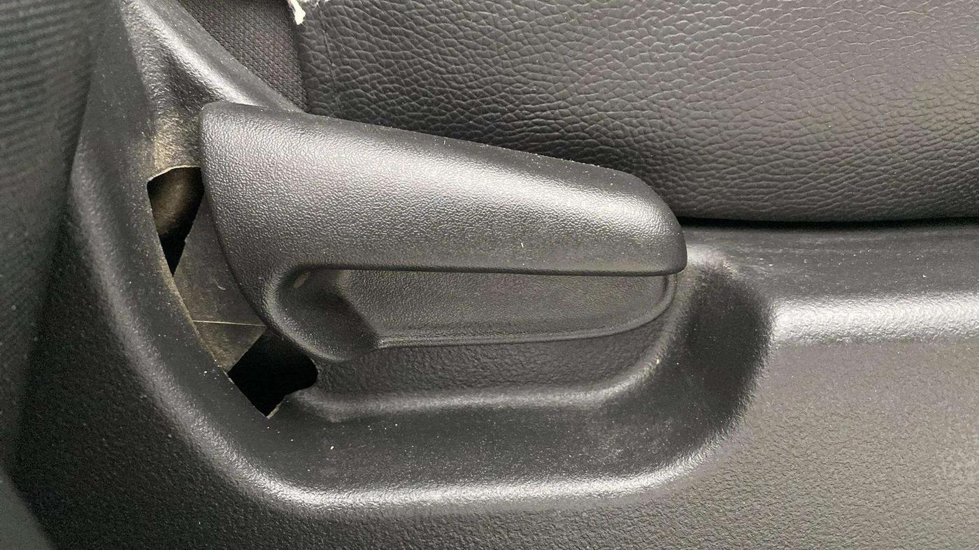 2016 Maruti Wagon R 1.0 LXI, Petrol, Manual, 42,789 km, Driver Side Adjustment Panel