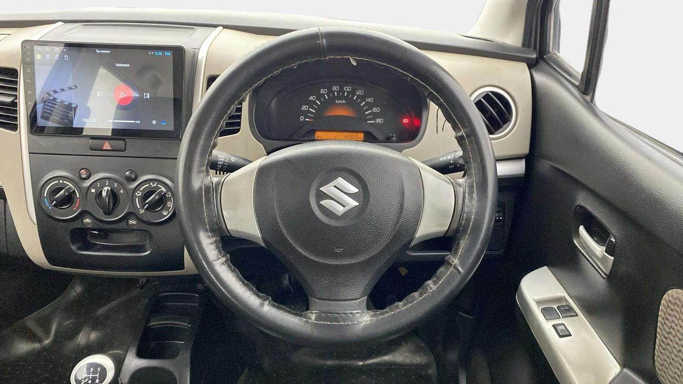 2016 Maruti Wagon R 1.0 LXI, Petrol, Manual, 42,789 km, Steering Wheel Close Up