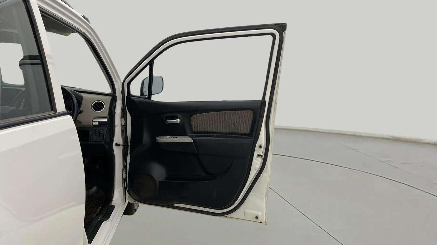 2016 Maruti Wagon R 1.0 LXI, Petrol, Manual, 42,789 km, RHS Front Door