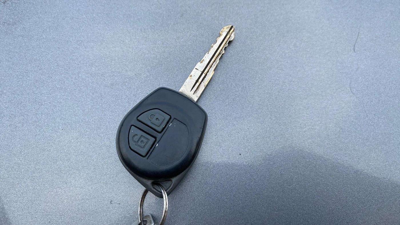 2017 Maruti Wagon R 1.0 VXI, Petrol, Manual, 75,971 km, Key Close Up