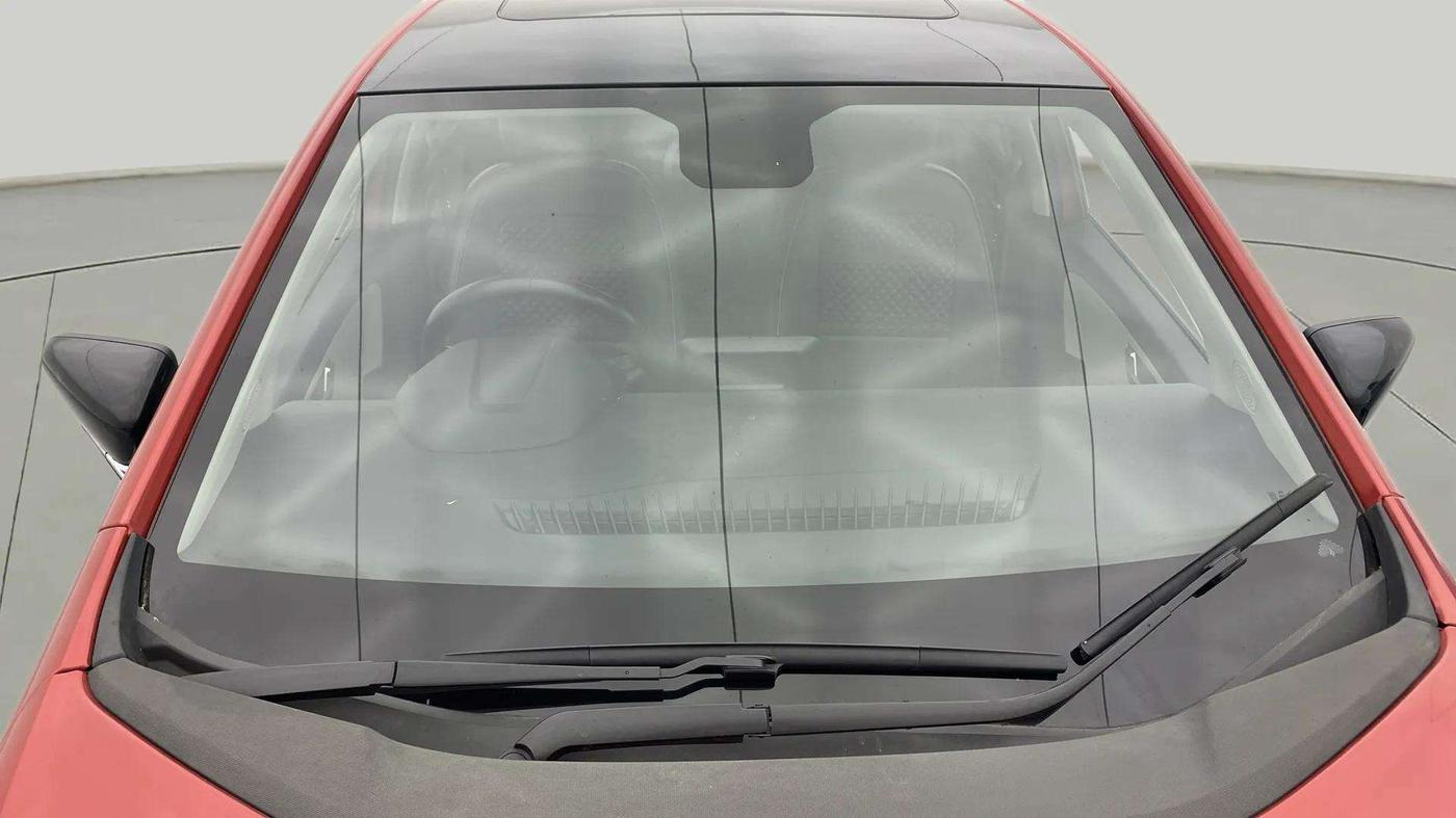 2023 Tata ALTROZ XZA + SUNROOF, Petrol, Automatic, 6,154 km, Front Windshield