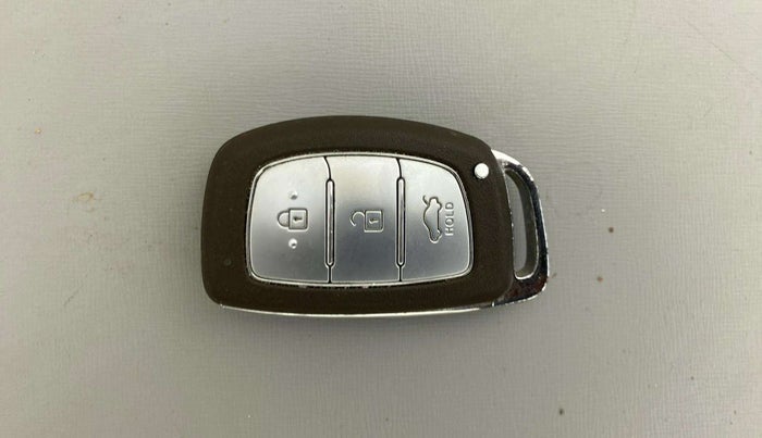 2020 Hyundai GRAND I10 NIOS ASTA AMT 1.2 KAPPA VTVT, Petrol, Automatic, 84,196 km, Key Close Up