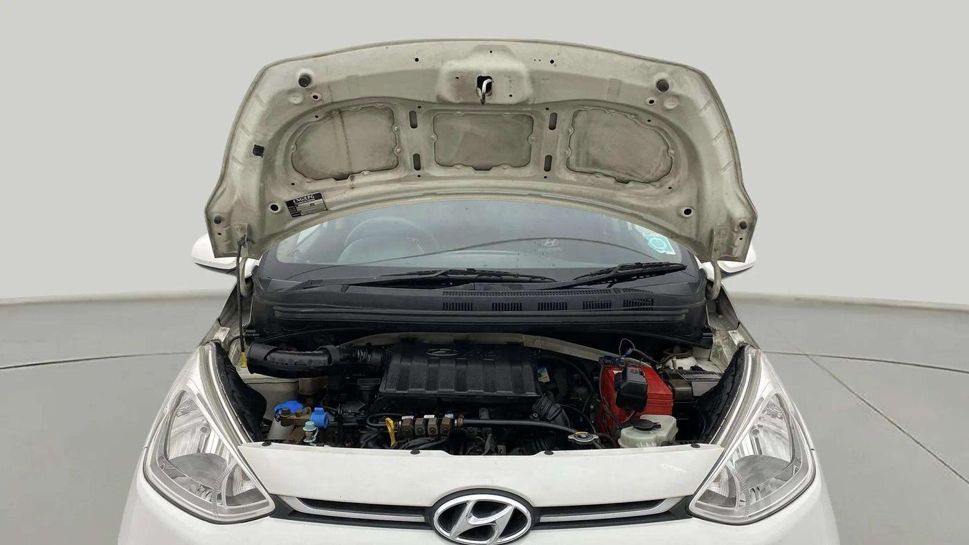 2017 Hyundai Grand i10 SPORTZ 1.2 KAPPA VTVT, CNG, Manual, 89,043 km, Open Bonet