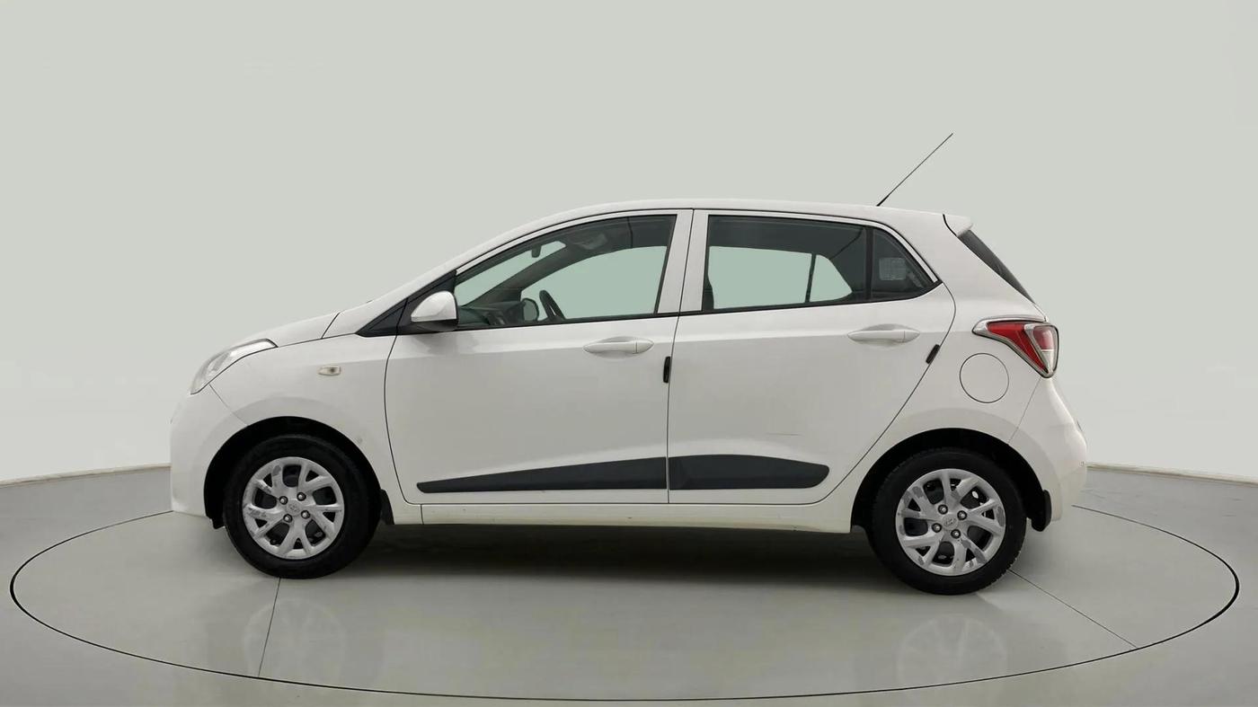 2017 Hyundai Grand i10 SPORTZ 1.2 KAPPA VTVT, CNG, Manual, 89,043 km, Left Side