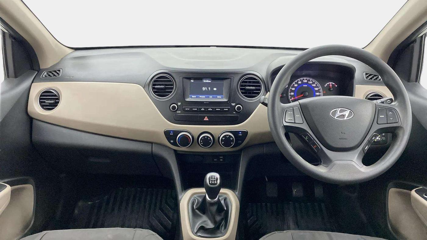2017 Hyundai Grand i10 SPORTZ 1.2 KAPPA VTVT, CNG, Manual, 89,043 km, Dashboard