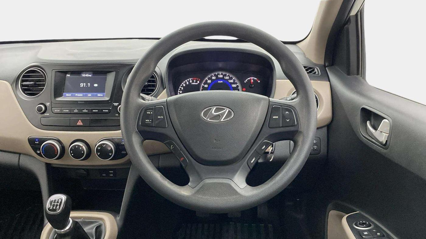 2017 Hyundai Grand i10 SPORTZ 1.2 KAPPA VTVT, CNG, Manual, 89,043 km, Steering Wheel Close Up