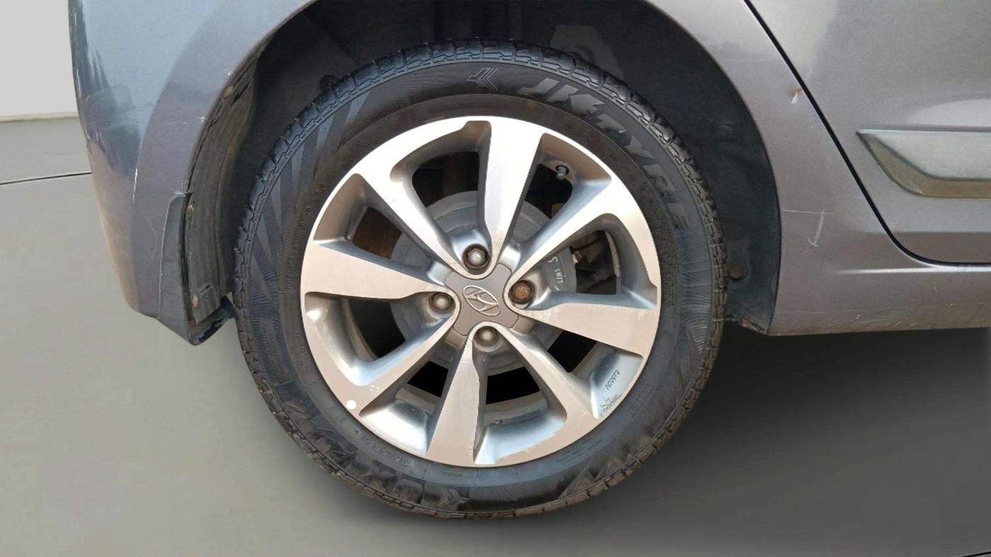 2016 Hyundai Elite i20 ASTA 1.2 (O), Petrol, Manual, 59,891 km, Right Rear Wheel