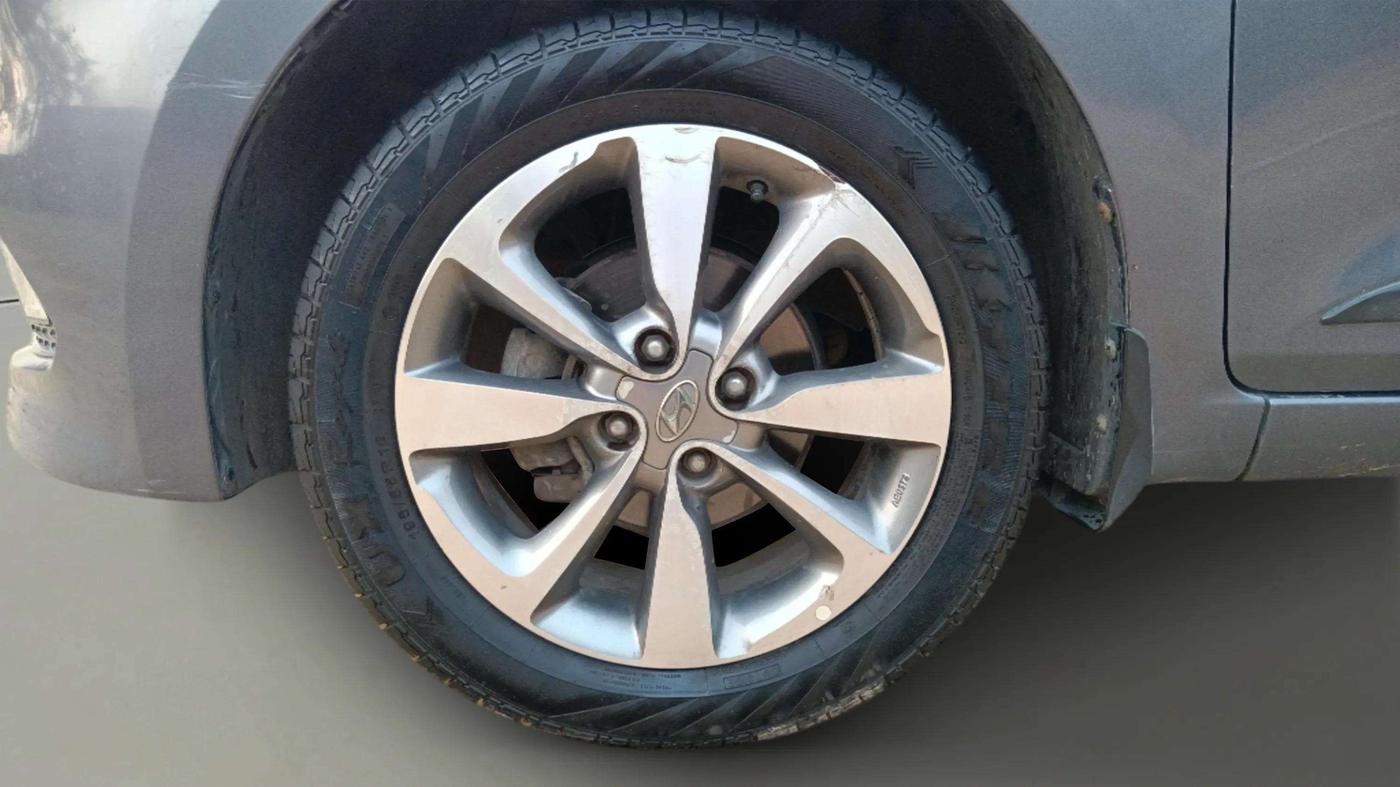 2016 Hyundai Elite i20 ASTA 1.2 (O), Petrol, Manual, 59,891 km, Left Front Wheel