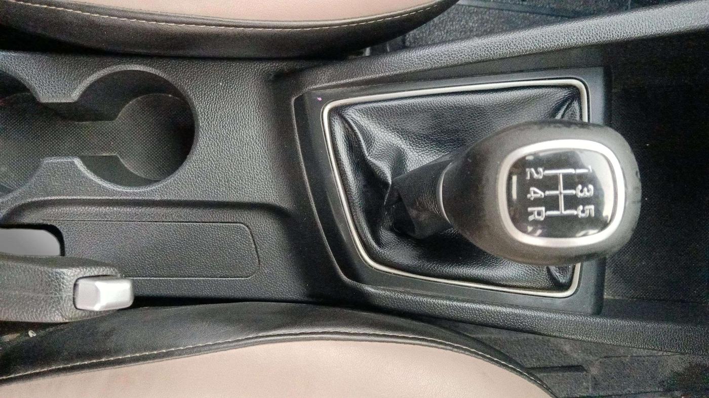 2016 Hyundai Elite i20 ASTA 1.2 (O), Petrol, Manual, 59,891 km, Gear Lever