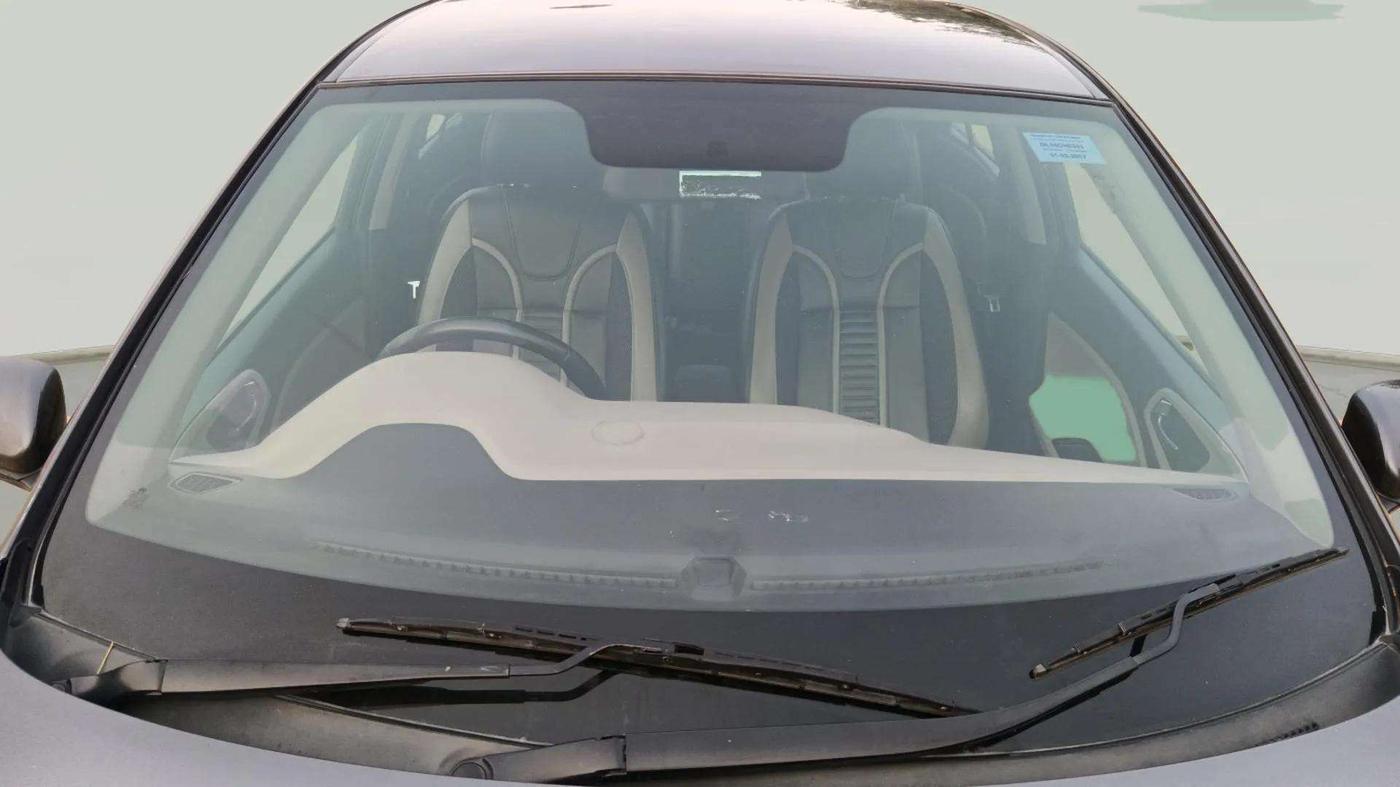2016 Hyundai Elite i20 ASTA 1.2 (O), Petrol, Manual, 59,891 km, Front Windshield