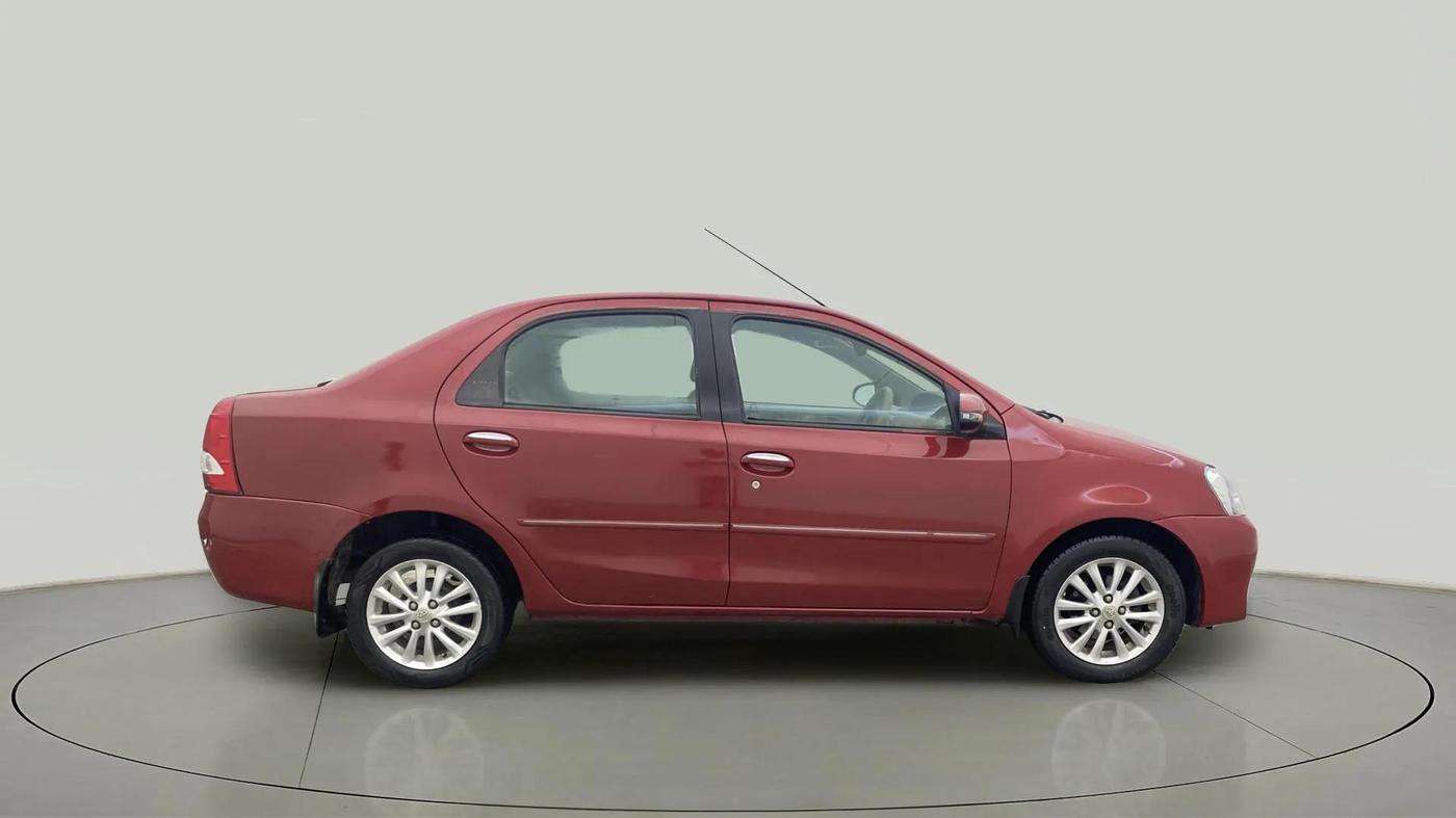 2014 Toyota Etios V, Petrol, Manual, 73,091 km, Right Side View
