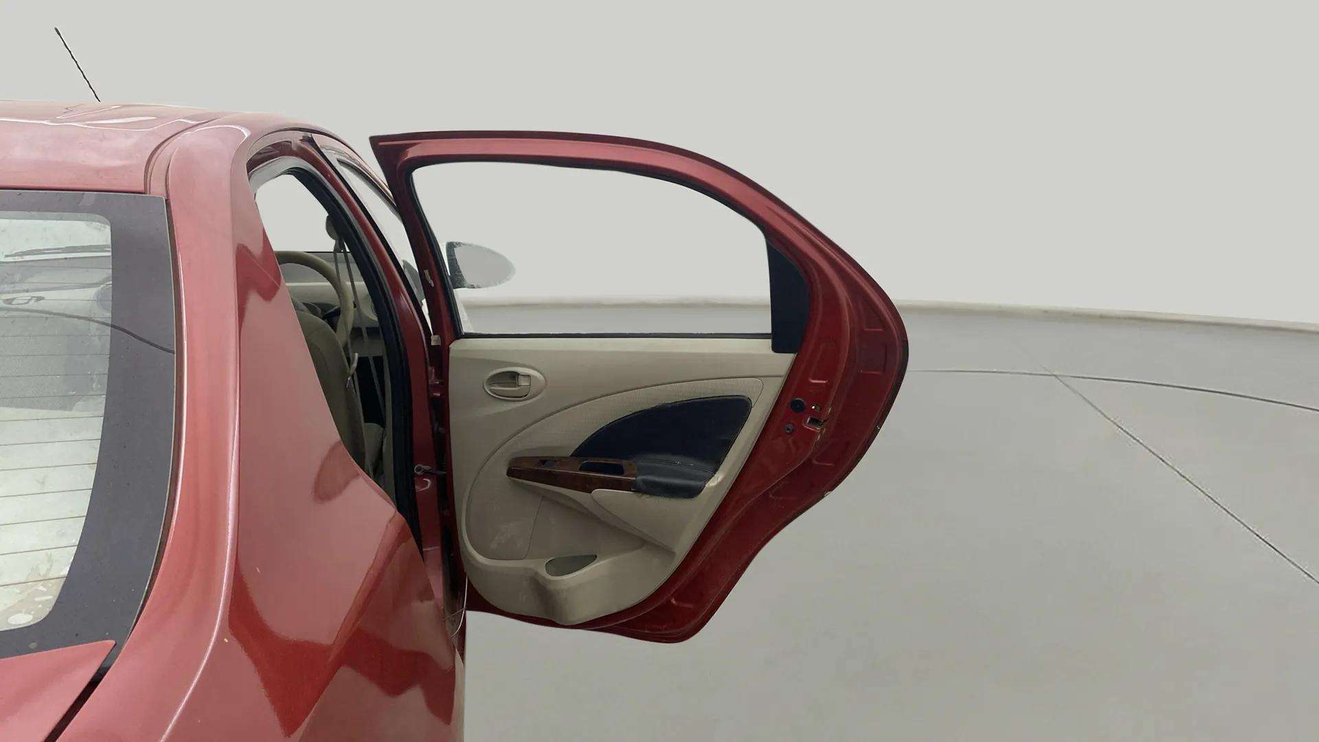 RHS-Rear-Door-Open-33