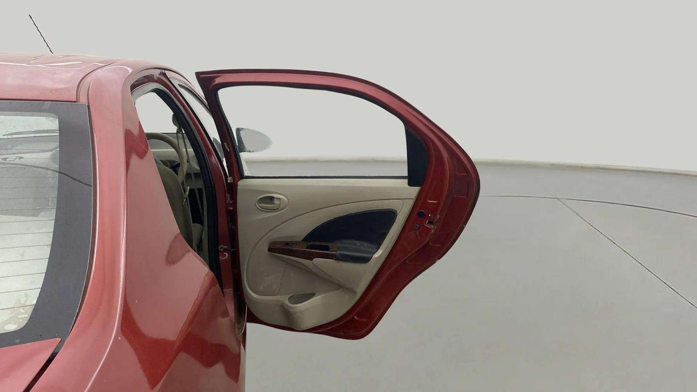 2014 Toyota Etios V, Petrol, Manual, 73,091 km, RHS Rear Door