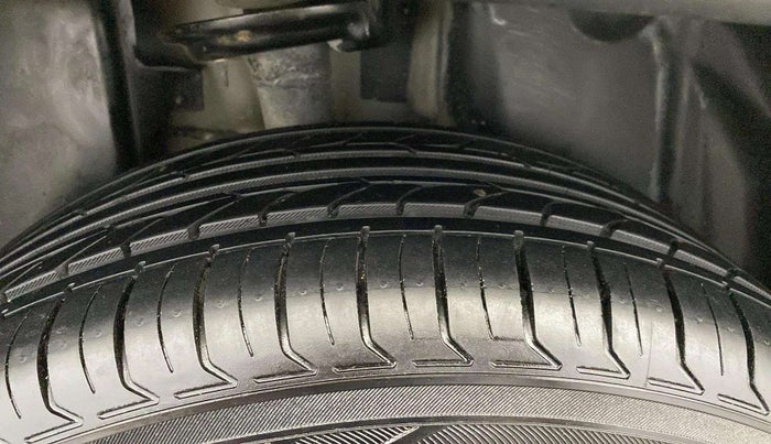 2018 Jeep Compass LIMITED (O) 1.4 PETROL AT, Petrol, Automatic, 36,736 km, Right Rear Tyre Tread