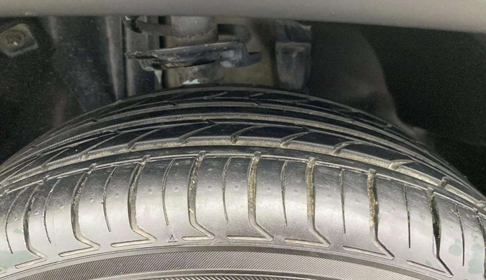 2018 Jeep Compass LIMITED (O) 1.4 PETROL AT, Petrol, Automatic, 36,736 km, Right Front Tyre Tread