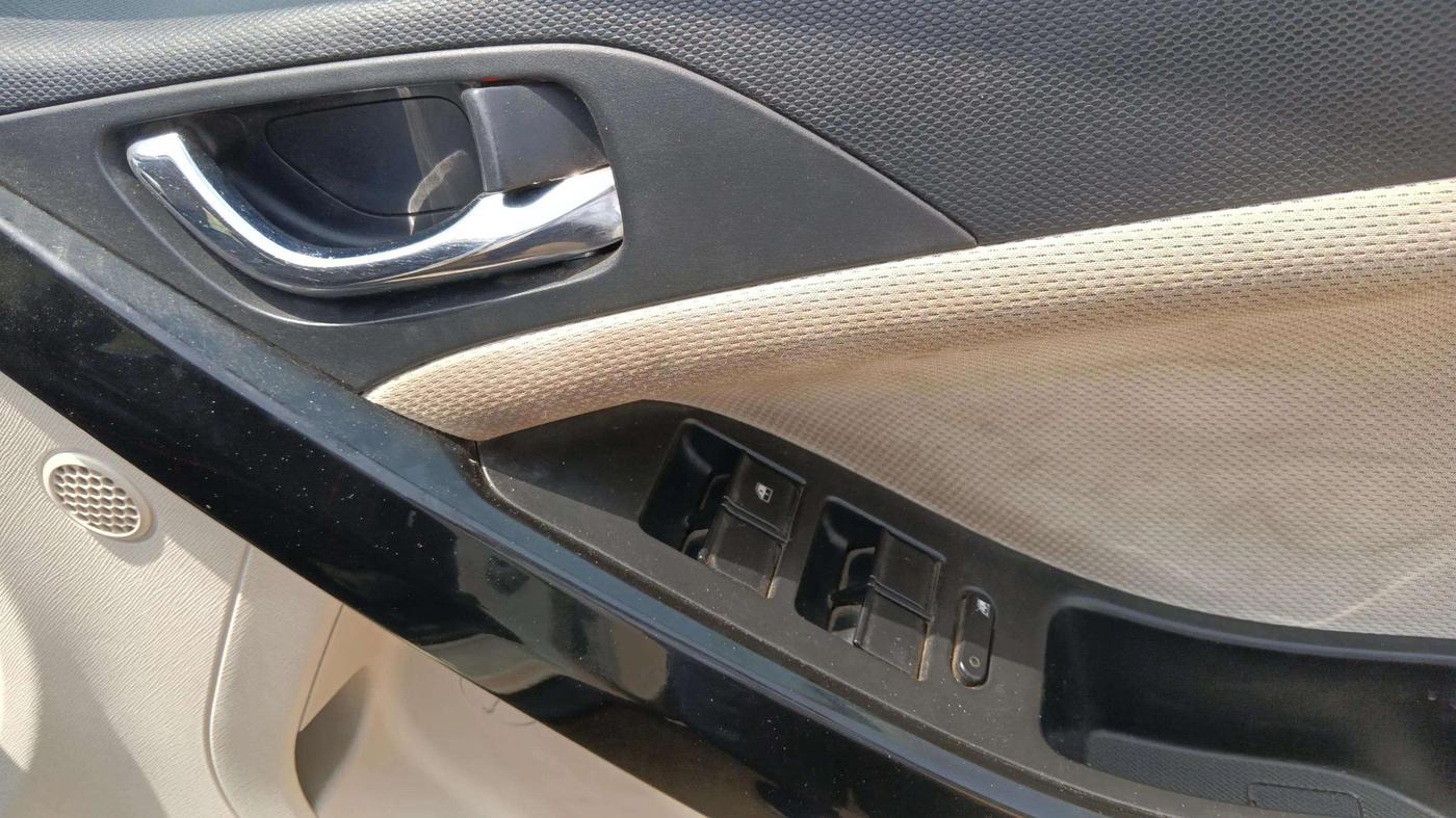 2021 Tata NEXON XZA PLUS DIESEL, Diesel, Automatic, 58,310 km, Driver Side Door Panels Control