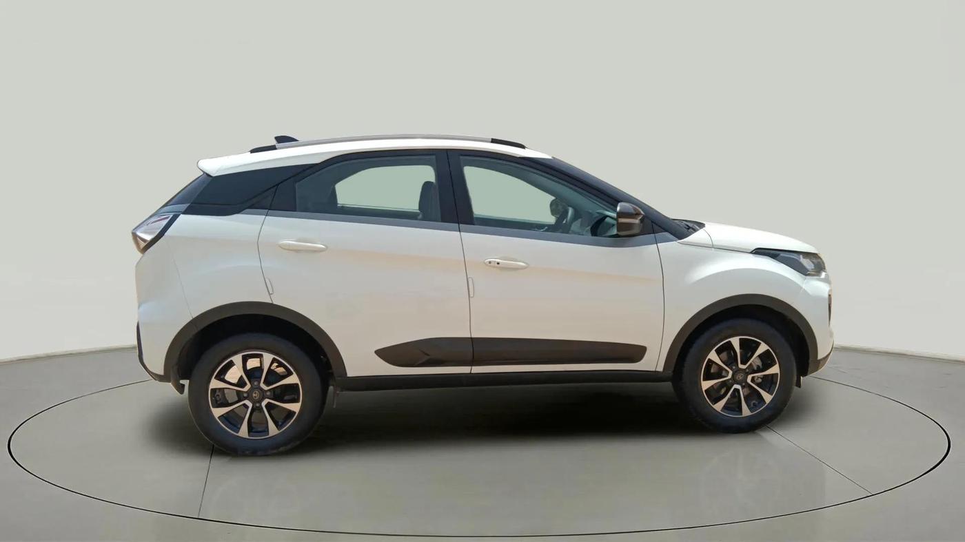 2021 Tata NEXON XZA PLUS DIESEL, Diesel, Automatic, 58,310 km, Right Side View