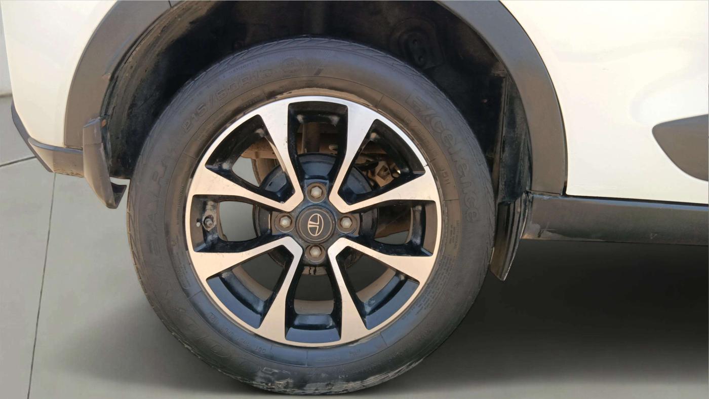2021 Tata NEXON XZA PLUS DIESEL, Diesel, Automatic, 58,310 km, Right Rear Wheel