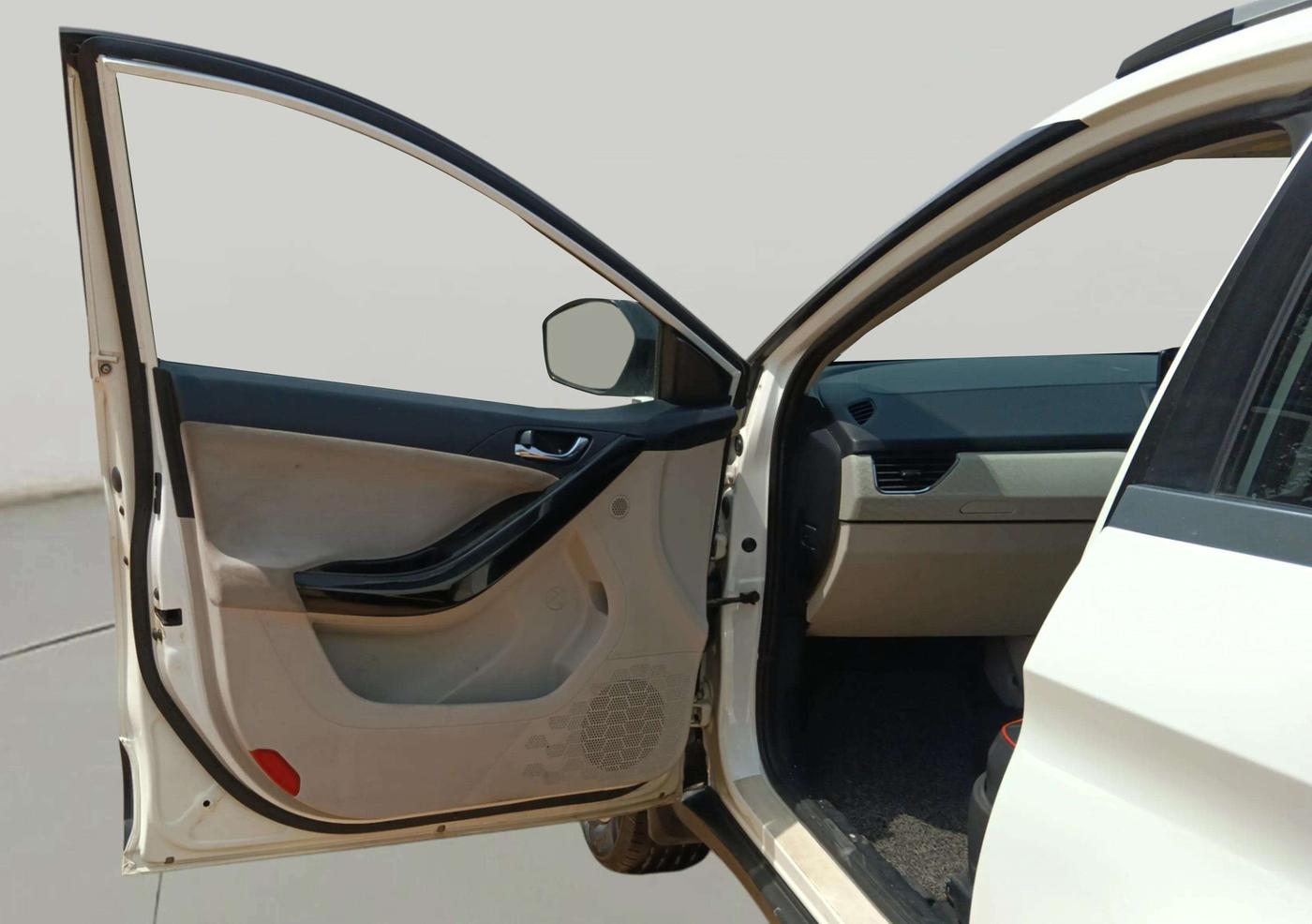 2021 Tata NEXON XZA PLUS DIESEL, Diesel, Automatic, 58,310 km, LHS Front Door