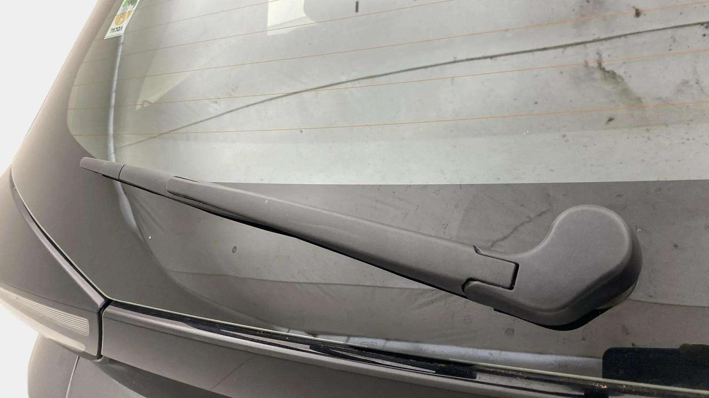 2023 Tata ALTROZ XZ Plus Sunroof i-Turbo , Petrol, Manual, 12,985 km, Rear Wiper