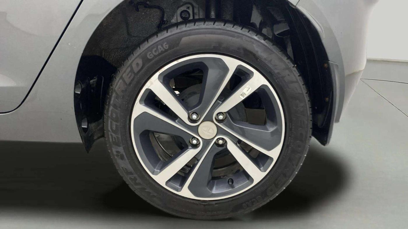 2023 Tata ALTROZ XZ Plus Sunroof i-Turbo , Petrol, Manual, 12,985 km, Left Rear Wheel