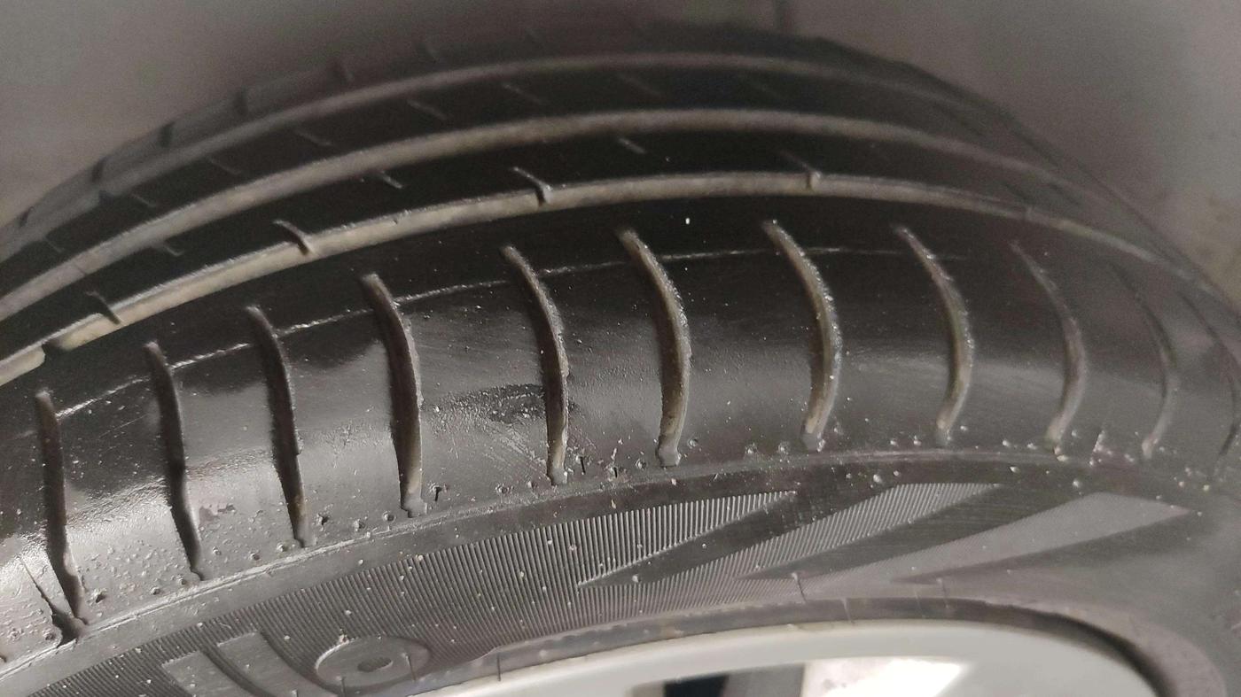 2018 Maruti Alto K10 VXI AMT, Petrol, Automatic, 80,421 km, Left Front Tyre Tread