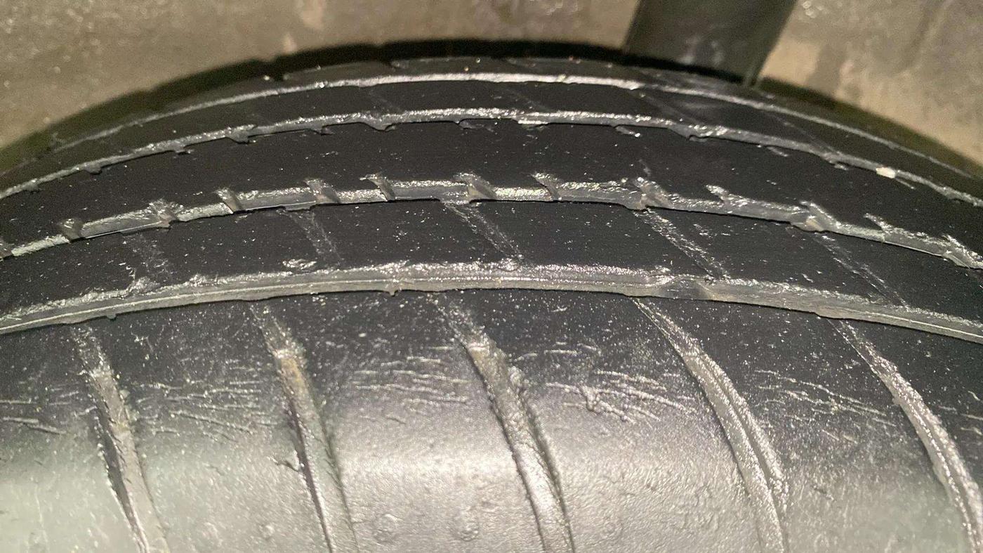 2021 Renault Kwid RXT 1.0 (O), Petrol, Manual, 47,176 km, Left Rear Tyre Tread