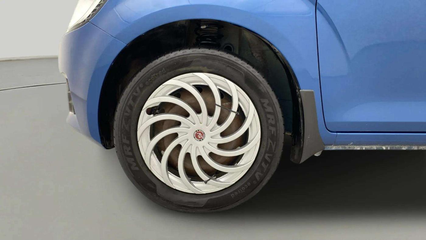 2017 Maruti IGNIS DELTA 1.2 AMT, Petrol, Automatic, 39,630 km, Left Front Wheel