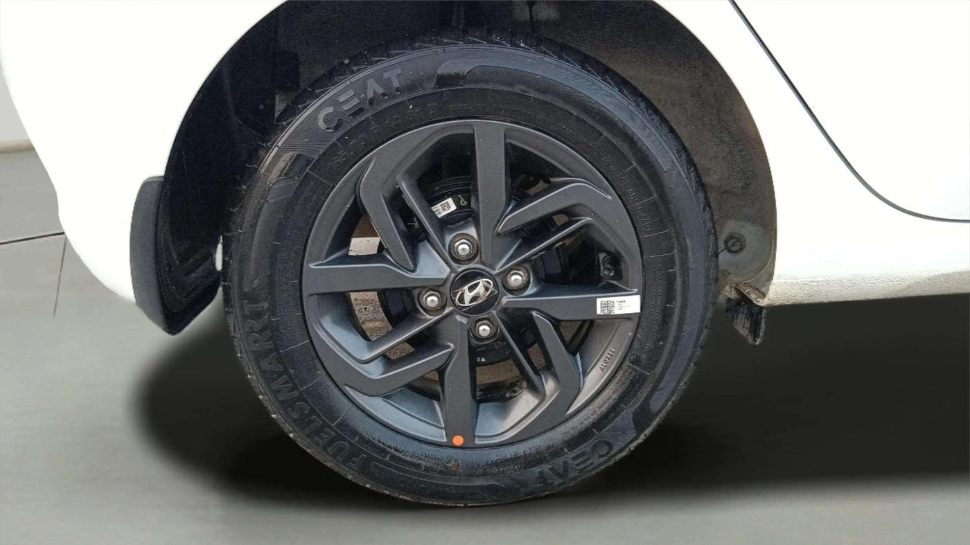 2022 Hyundai GRAND I10 NIOS SPORTZ 1.2 KAPPA VTVT, Petrol, Manual, 10,202 km, Right Rear Wheel