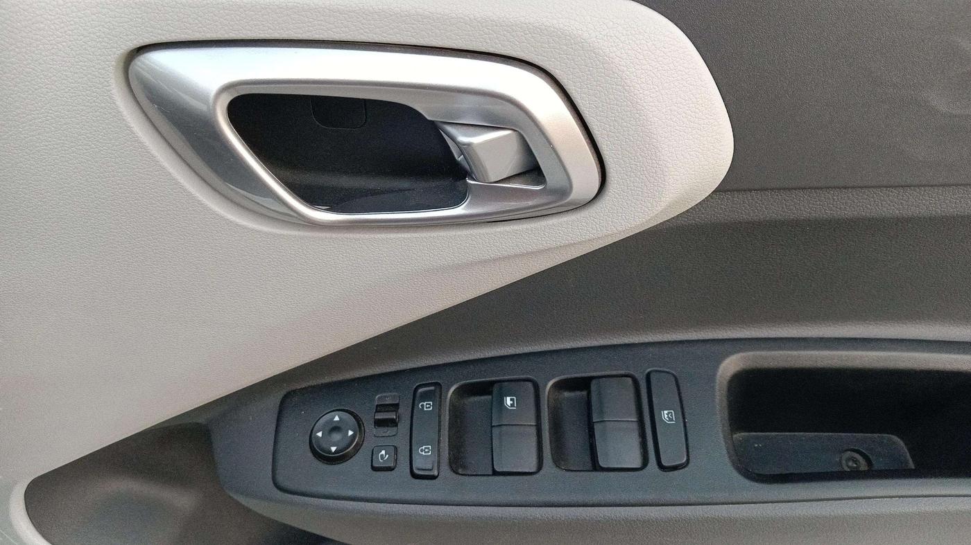 2022 Hyundai GRAND I10 NIOS SPORTZ 1.2 KAPPA VTVT, Petrol, Manual, 10,202 km, Driver Side Door Panels Control