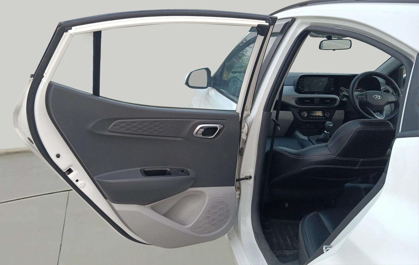 2022 Hyundai GRAND I10 NIOS SPORTZ 1.2 KAPPA VTVT, Petrol, Manual, 10,202 km, LHS Rear Door