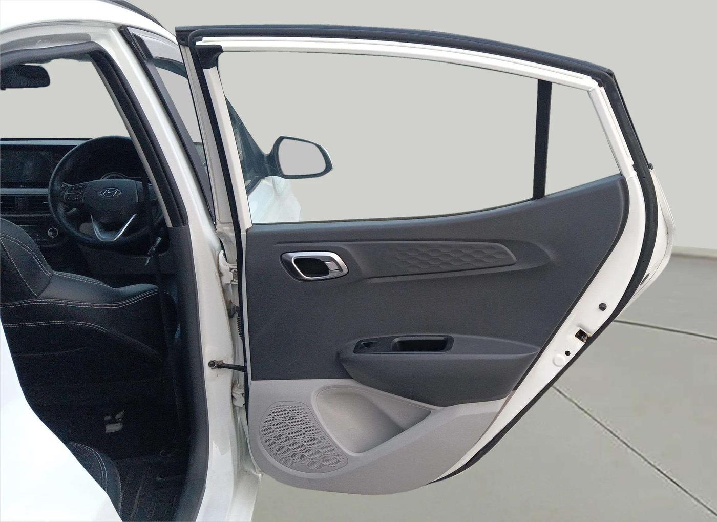 2022 Hyundai GRAND I10 NIOS SPORTZ 1.2 KAPPA VTVT, Petrol, Manual, 10,202 km, RHS Rear Door