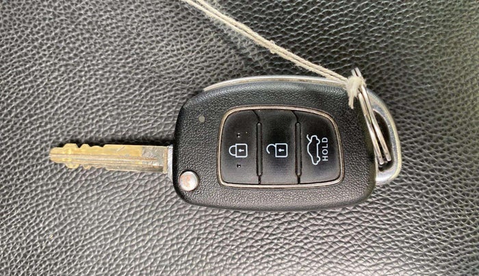 2023 Hyundai GRAND I10 NIOS SPORTZ AMT 1.2 KAPPA VTVT, Petrol, Automatic, 28,571 km, Key Close Up